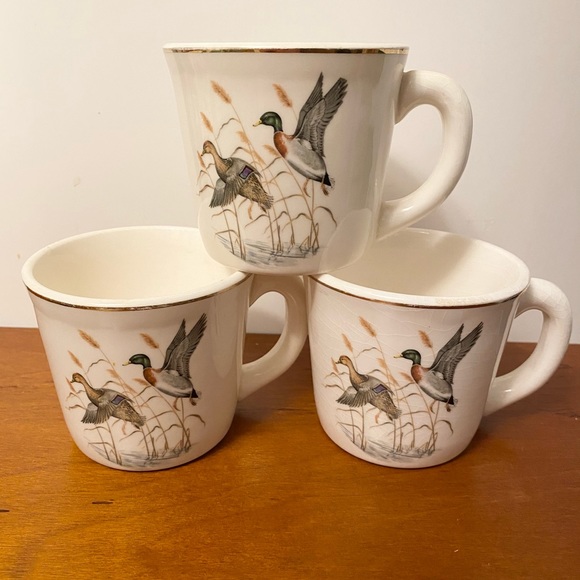 •Vintage• USA Mallard Duck Mugs